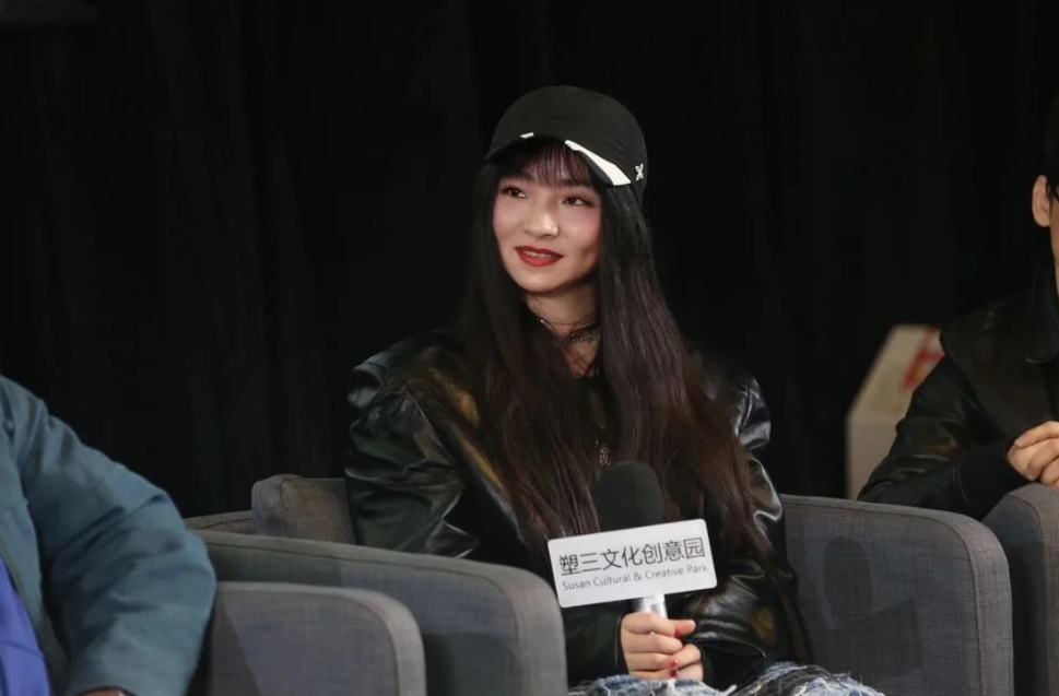 現(xiàn)場(chǎng)|“重塑過(guò)去與未來(lái)”：2024北京國(guó)際設(shè)計(jì)周·塑三文化創(chuàng)意園·一起重塑影像季開(kāi)幕