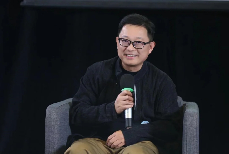 現(xiàn)場(chǎng)|“重塑過(guò)去與未來(lái)”：2024北京國(guó)際設(shè)計(jì)周·塑三文化創(chuàng)意園·一起重塑影像季開(kāi)幕